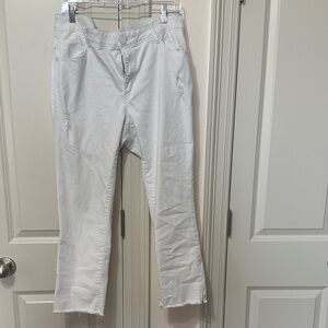 Wit & Wisdom White Cropped Straight Jeans